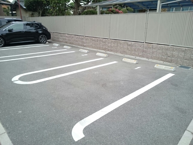 14/20 駐車場