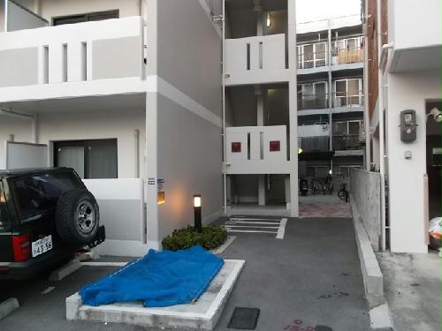 14/15 エントランス