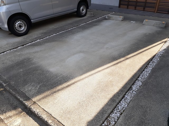 14/23 駐車場