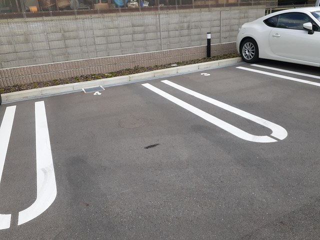 14/20 駐車場