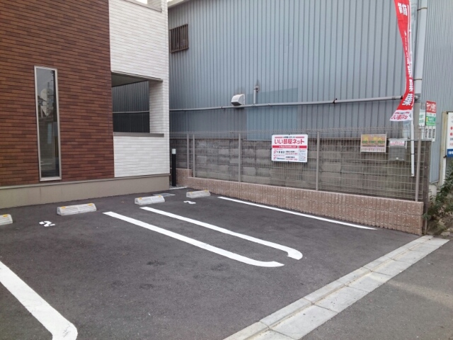 14/20 駐車場