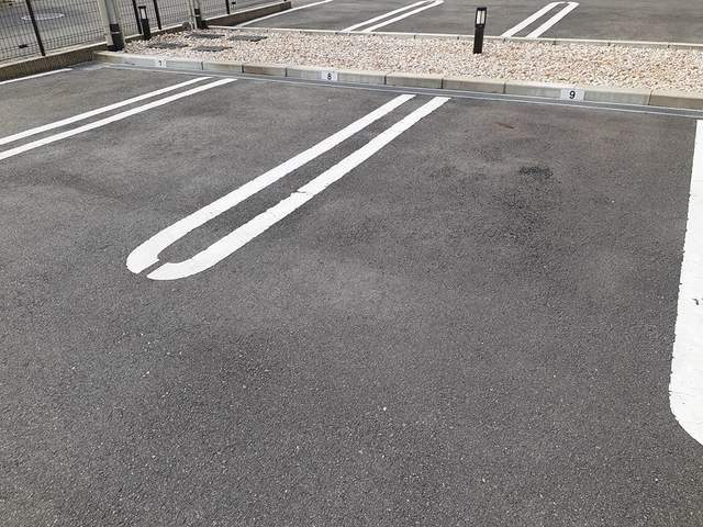 14/20 駐車場