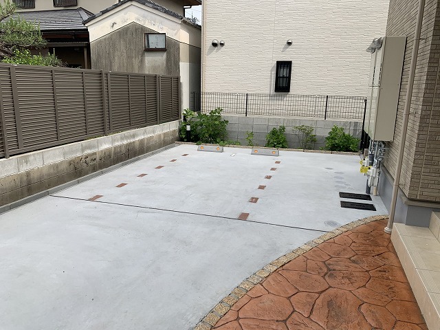14/20 駐車場