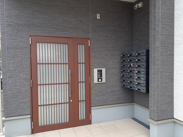 21/28 エントランス