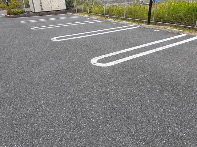 14/21 駐車場