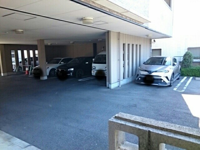 14/20 駐車場