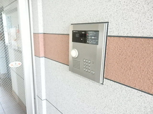 13/20 エントランス