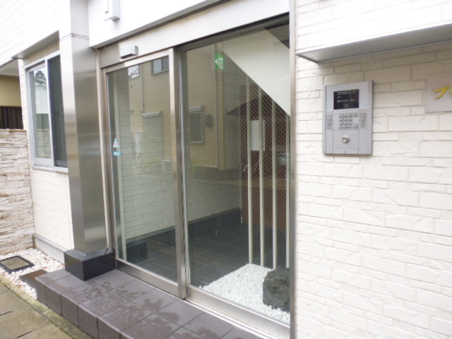 3/10 エントランス