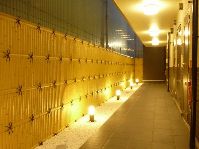 21/28 エントランス