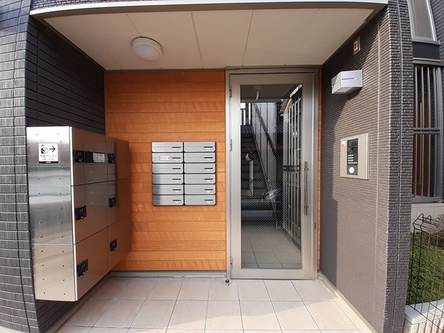 13/20 エントランス