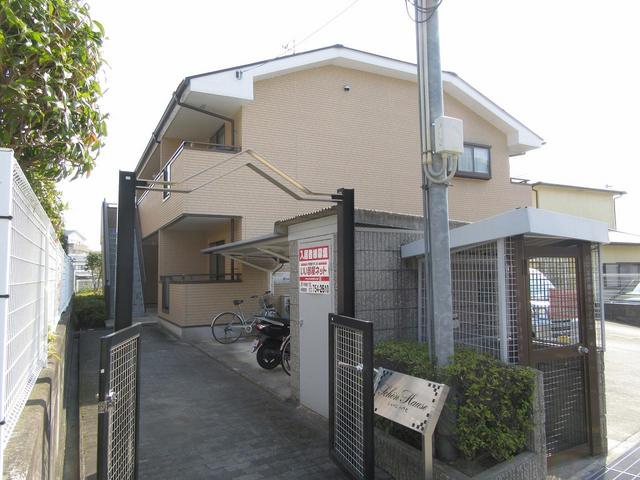 14/20 エントランス