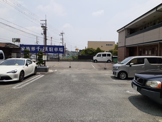 14/20 駐車場