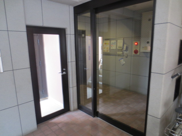 29/30 エントランス