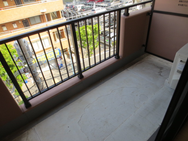 25/30 バルコニー