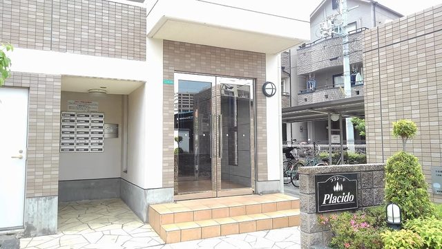 14/20 エントランス