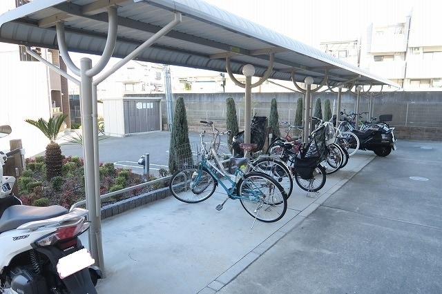 13/24 エントランス