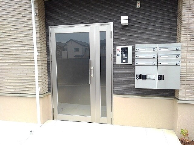 14/20 エントランス
