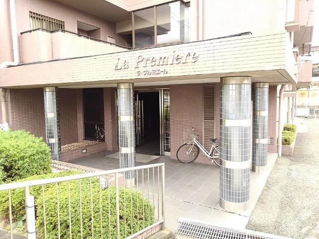 13/20 エントランス