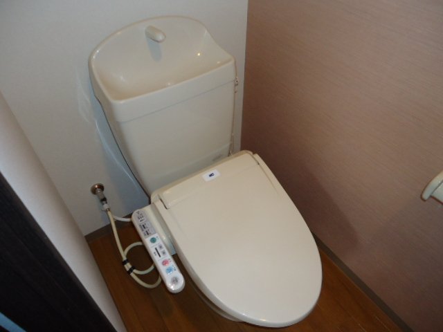 16/27 トイレ