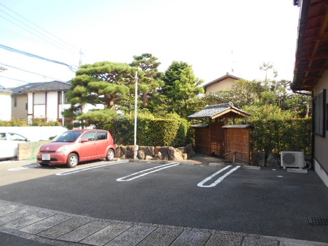 22/30 駐車場