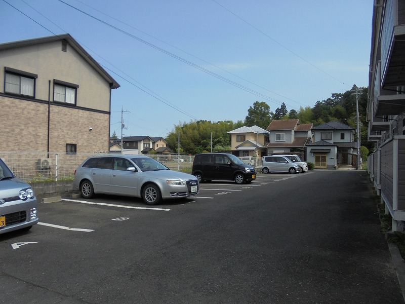 14/20 駐車場