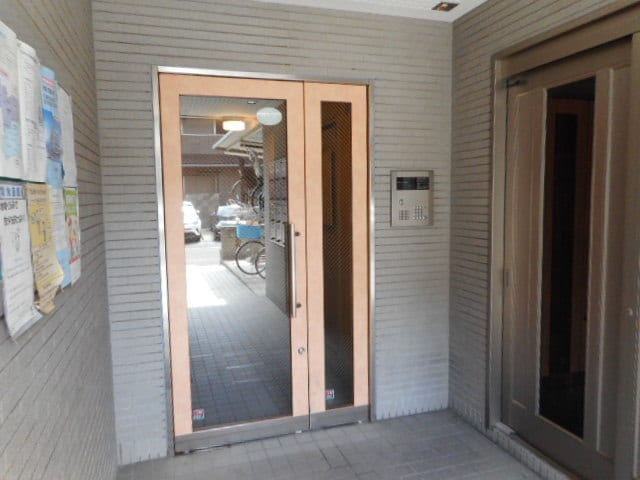 13/21 エントランス