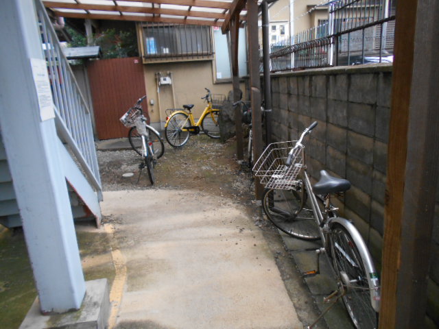 22/30 エントランス