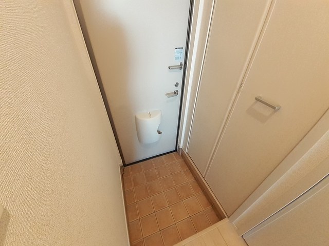 5/20 玄関