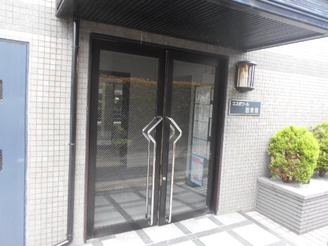 22/30 エントランス