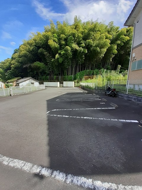 14/20 駐車場