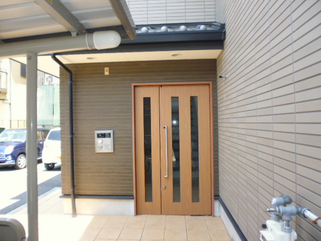 22/30 エントランス