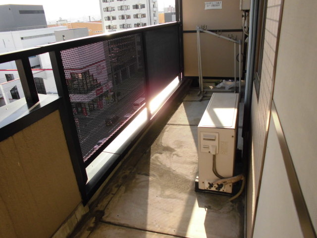 19/30 バルコニー