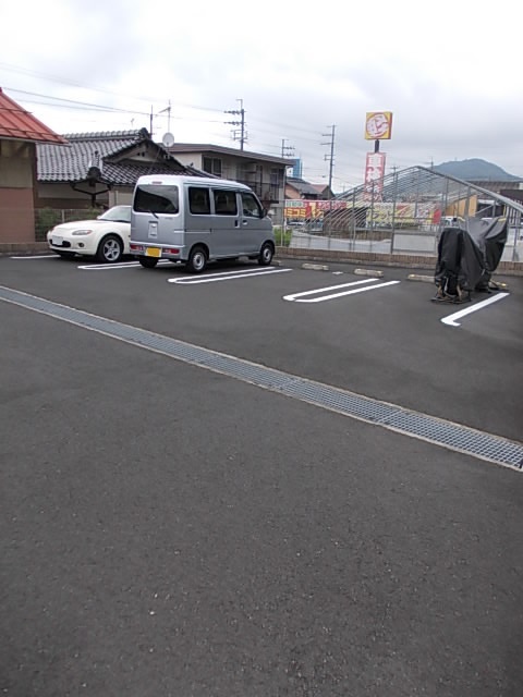 14/20 駐車場