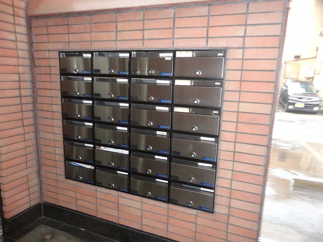 20/30 エントランス