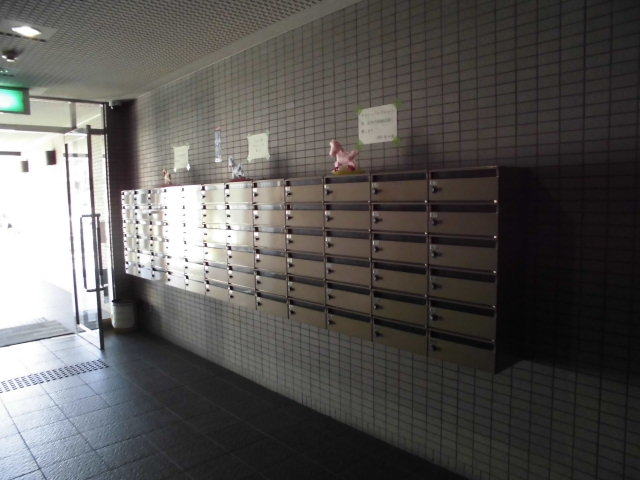 20/30 エントランス