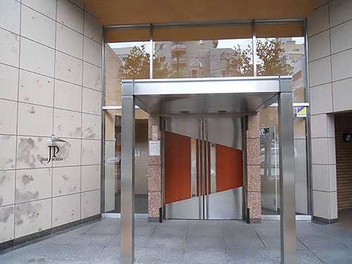 2/3 エントランス