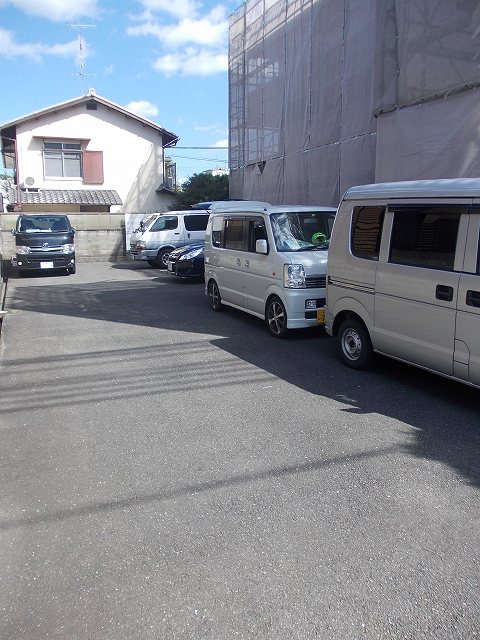 20/26 駐車場