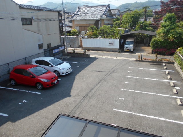 20/30 駐車場