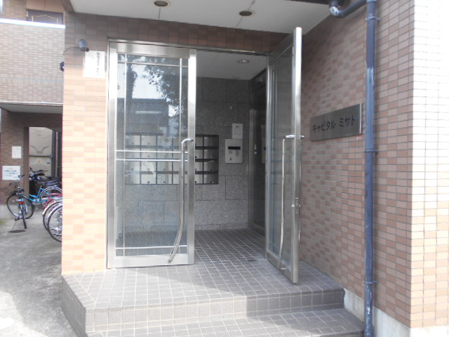 22/30 エントランス