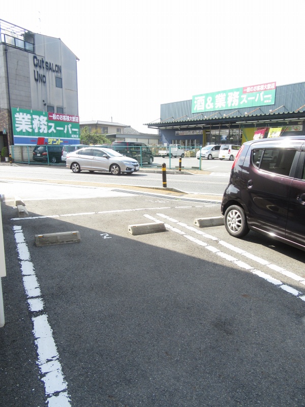 17/23 駐車場