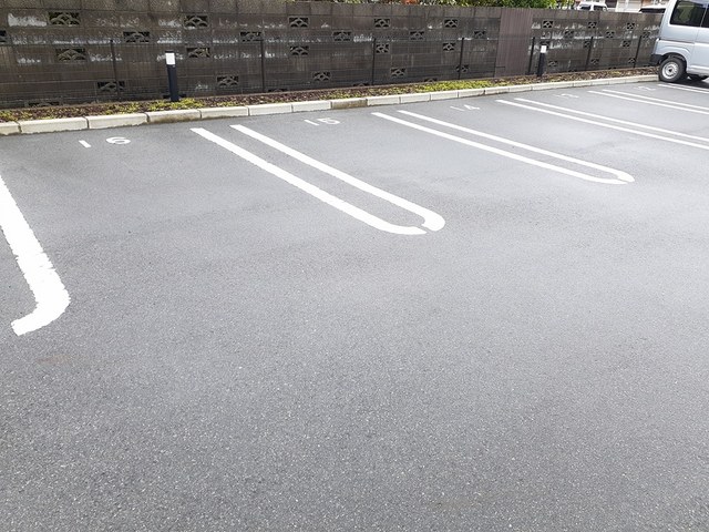 14/20 駐車場