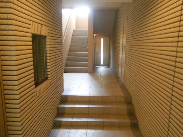 22/30 エントランス