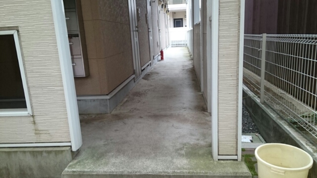 13/20 エントランス