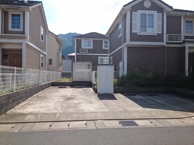 14/20 駐車場
