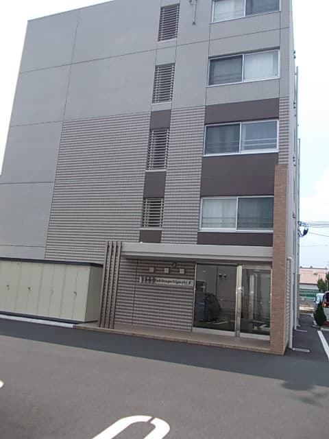 13/20 エントランス