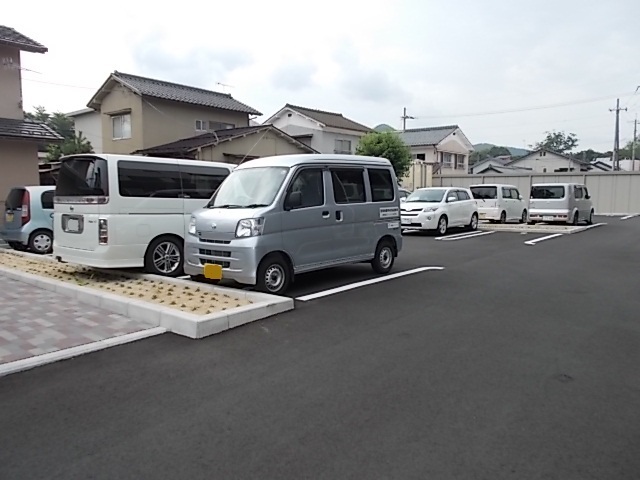 14/20 駐車場