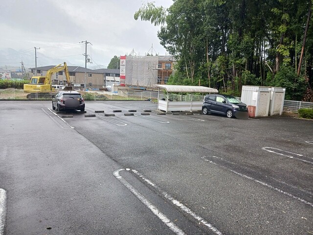 14/20 駐車場