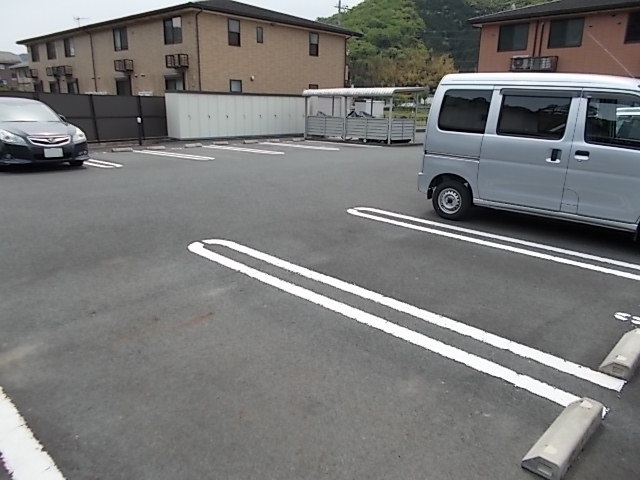 14/20 駐車場