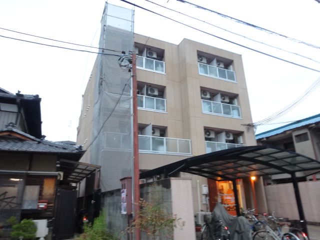 2/30 外観