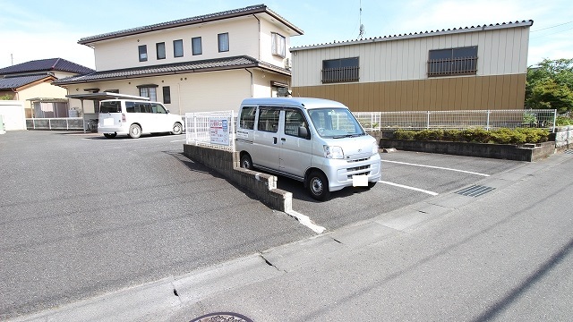 14/20 駐車場